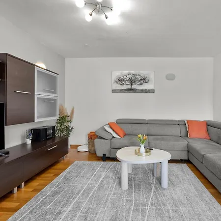 Marija - Three Bedroom With Private Pool And Terrace Nyaraló