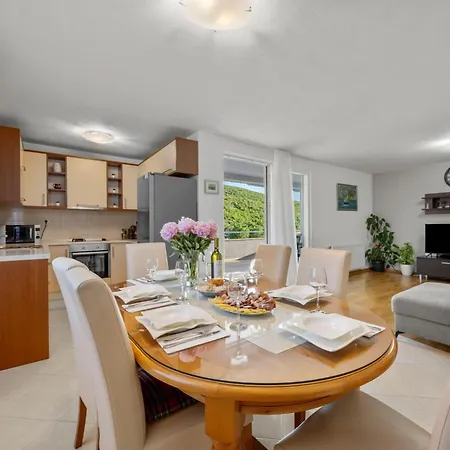 Marija - Three Bedroom With Private Pool And Terrace * Šibenik