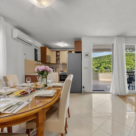 Marija - Three Bedroom With Private Pool And Terrace