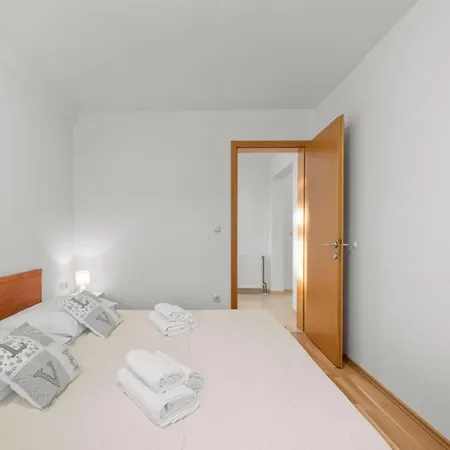 Marija - Three Bedroom With Private Pool And Terrace * Šibenik