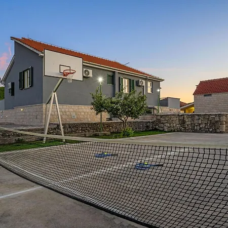 Nyaraló Marija - Three Bedroom With Private Pool And Terrace