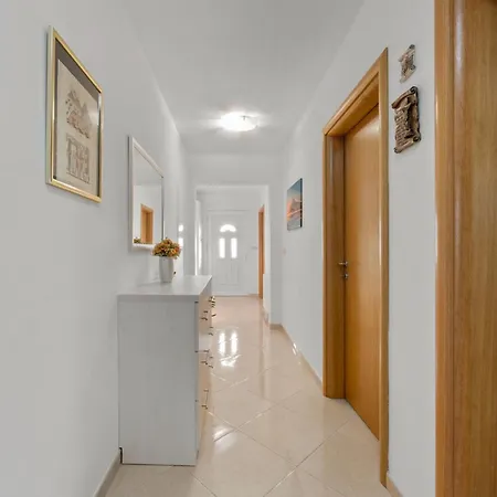 Marija - Three Bedroom With Private Pool And Terrace Šibenik